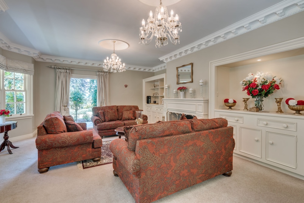West Wellow Lodge 23/50