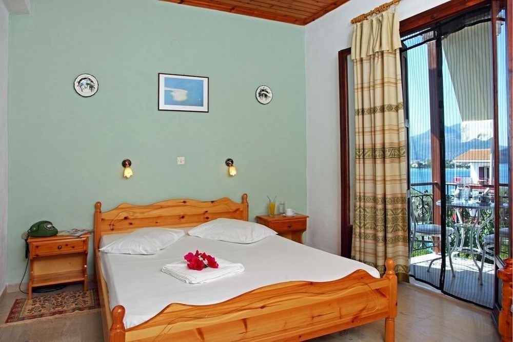 Nostos Hotel 18/40