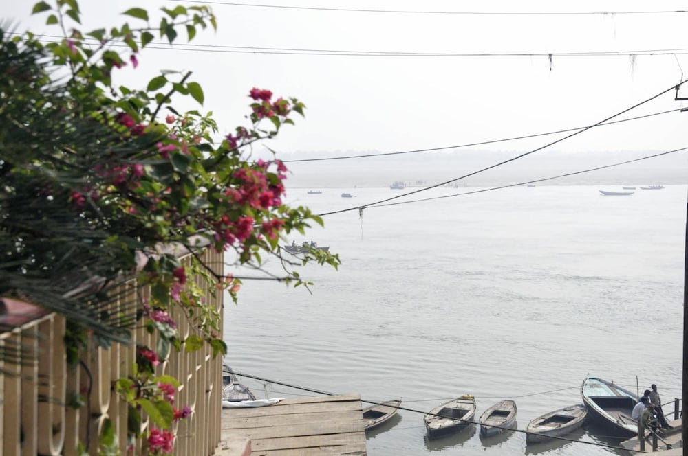 Kedareswar Bed and Breakfast 32/36