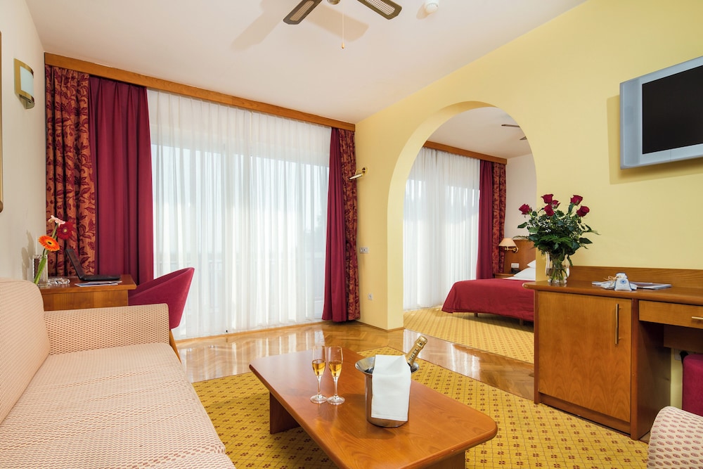 Hotel Zora 23/42