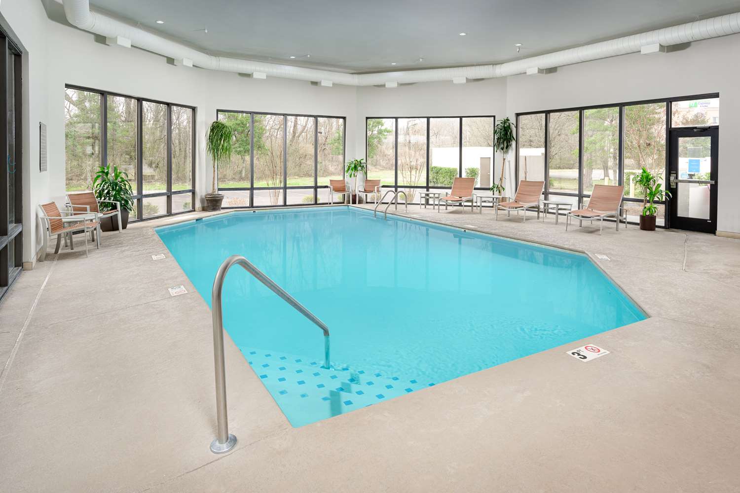 Hampton Inn Oak Ridge Knoxville 20/27