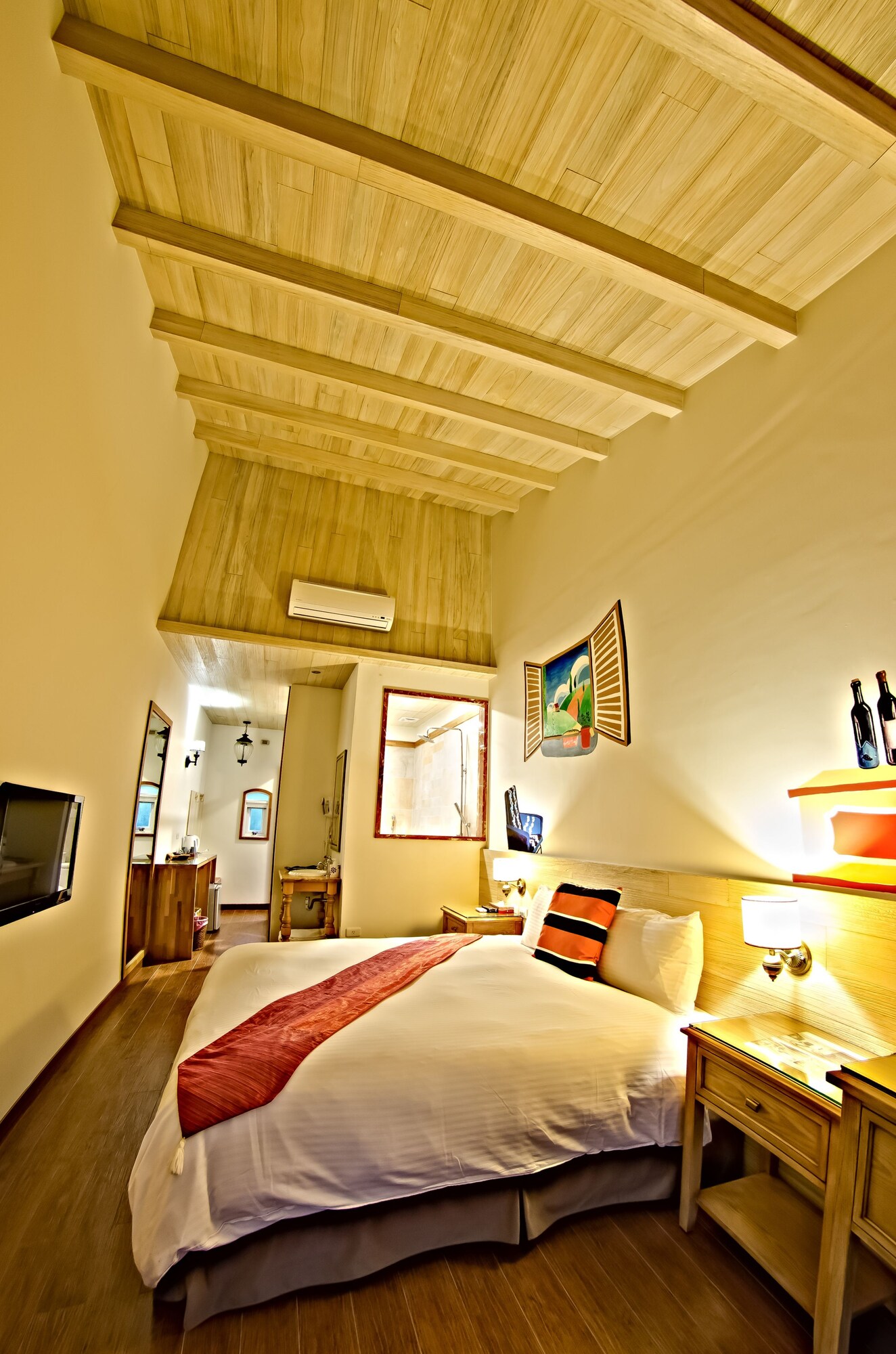 Comfort, Town House, King Bed, Garden View
