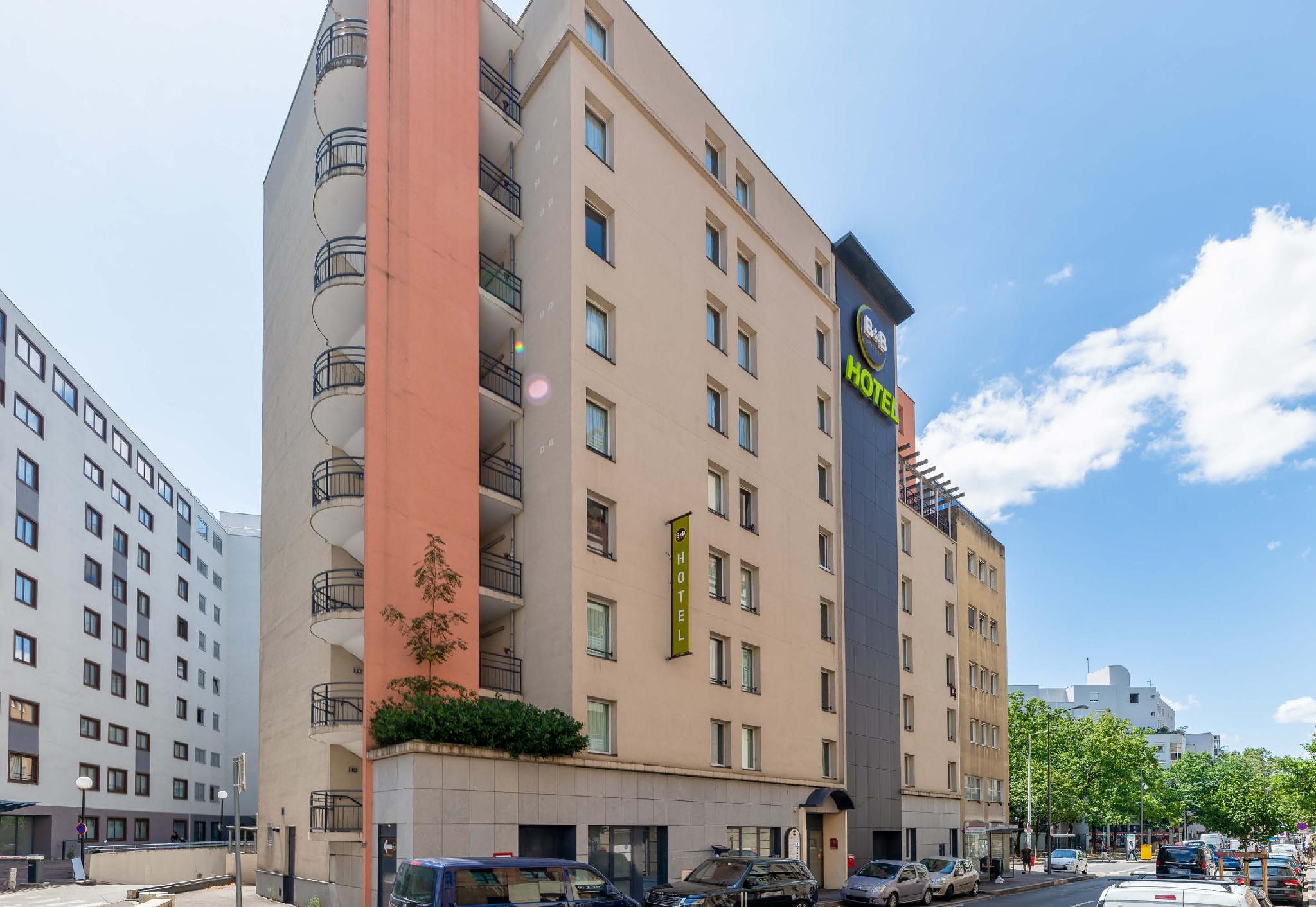 B&B Hotel Lyon Caluire Cite Internationale in CALUIRE-ET-CUIRE