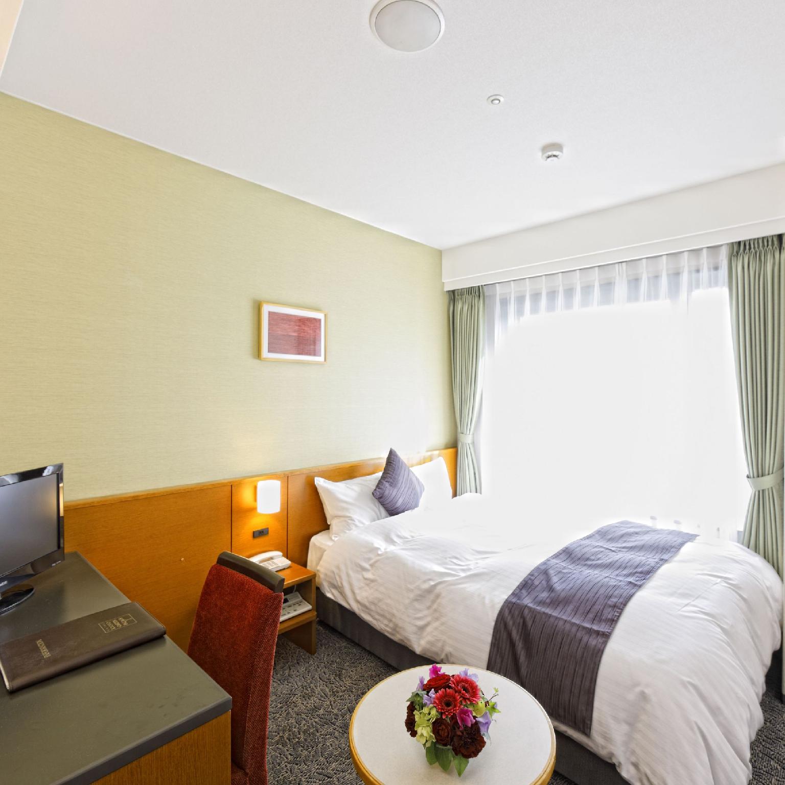 Semi Room, Standard, Semi Double Bed, Smoking