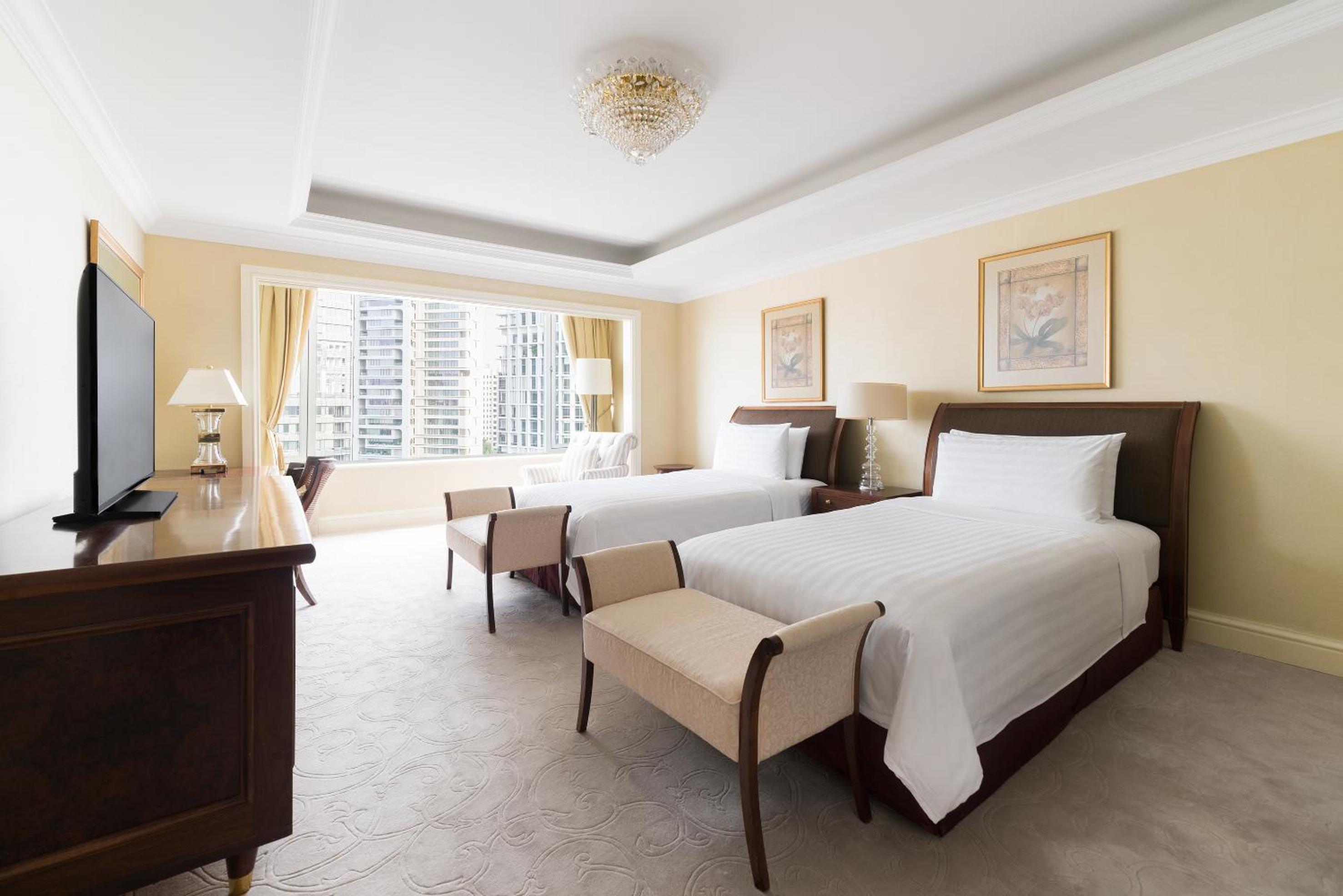 Single, Suite, Valley Wing
