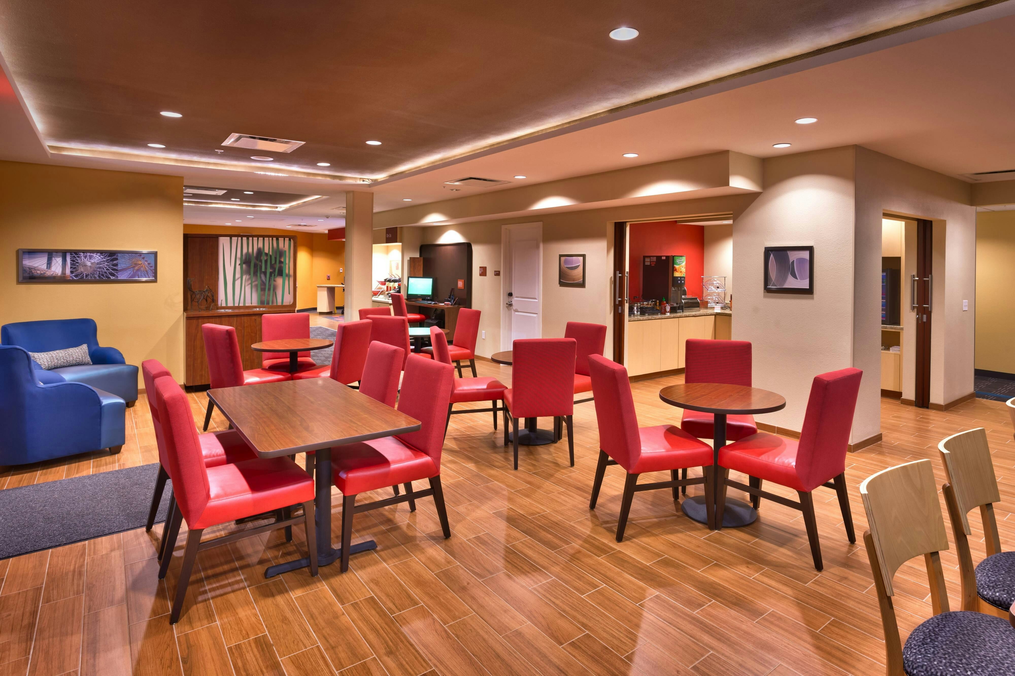 Towneplace Suites By Marriott Dickinson 33/47