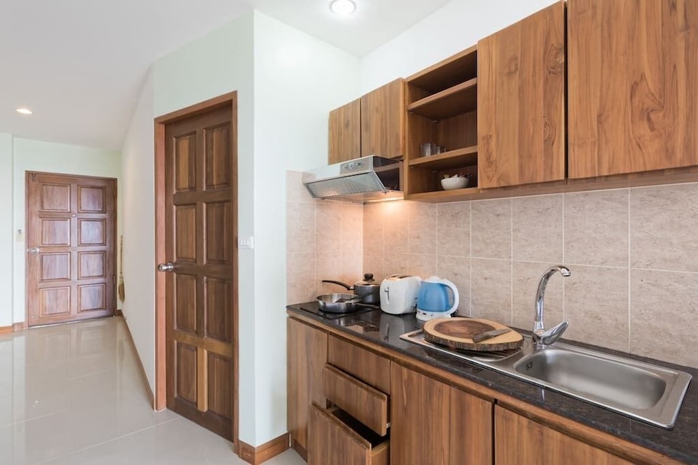 Mountain Sea View Luxury Apartments 68/72