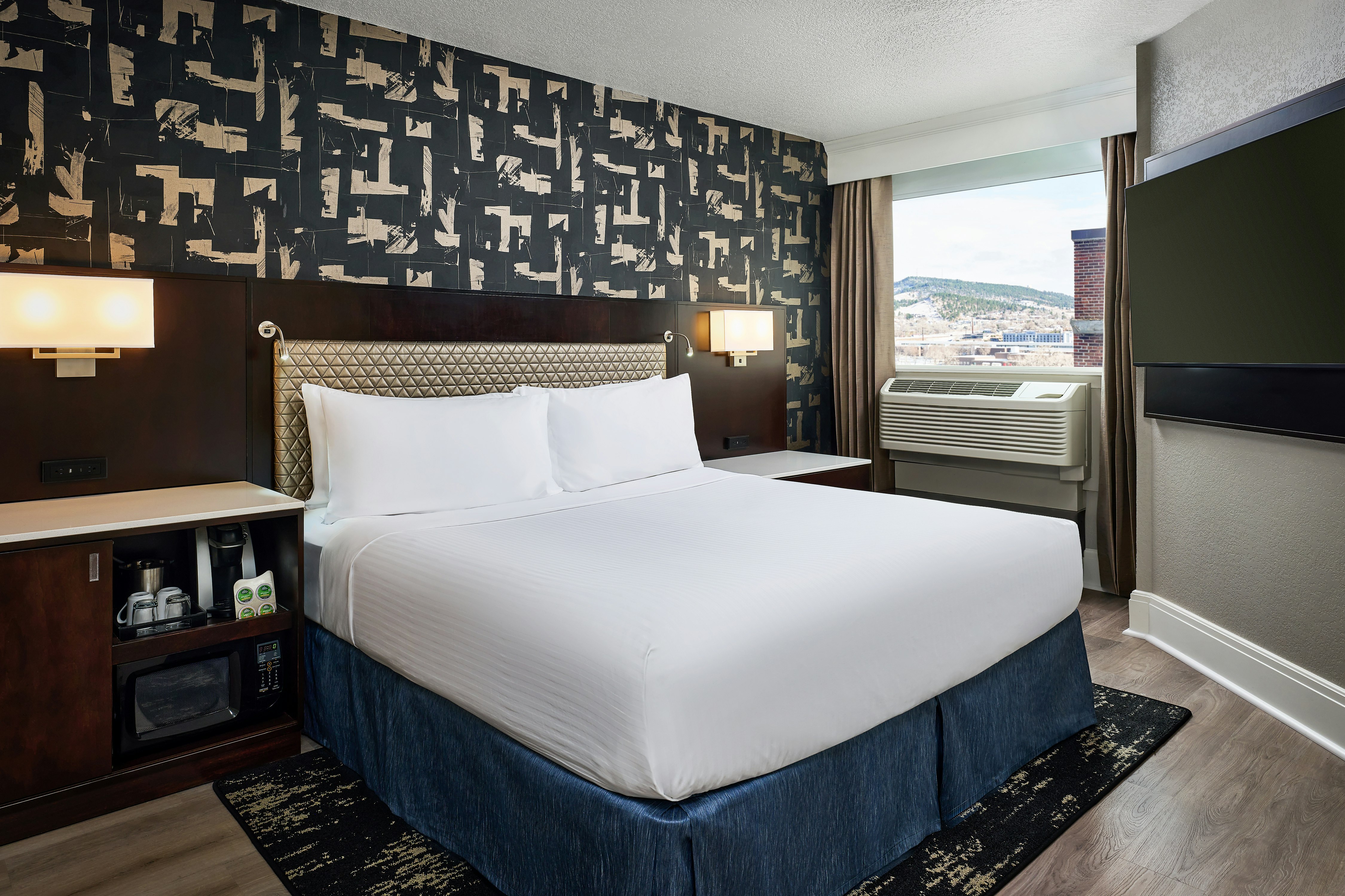 Deluxe, King Bed, Accessible