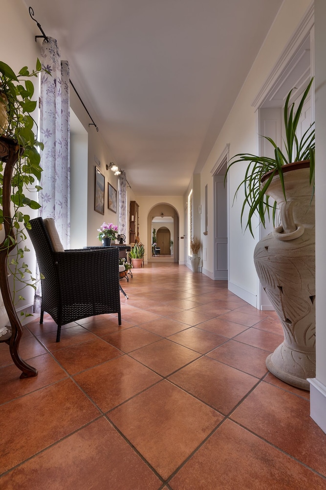 Casa Manzella 38/68