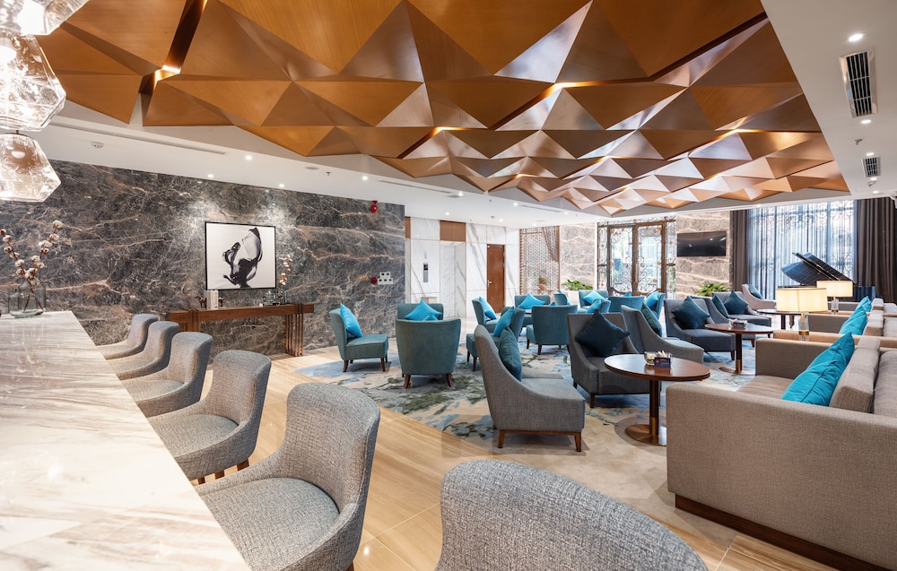 D'Lecia Hotel Ha Long 40/48