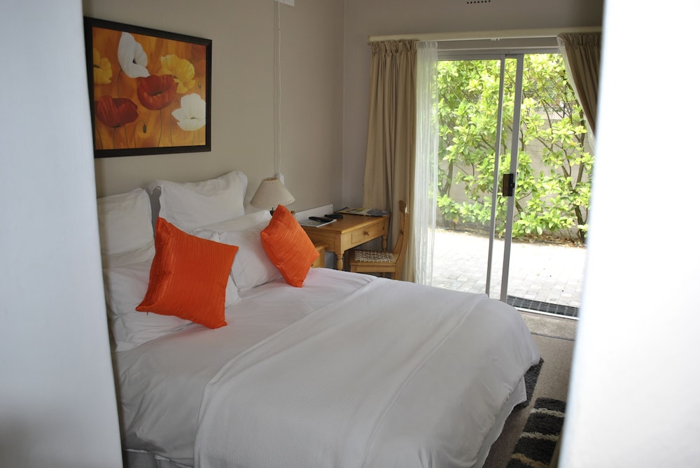 Residence, 4 People, Queen Bed, Patio, Kitchenette, Ground Floor