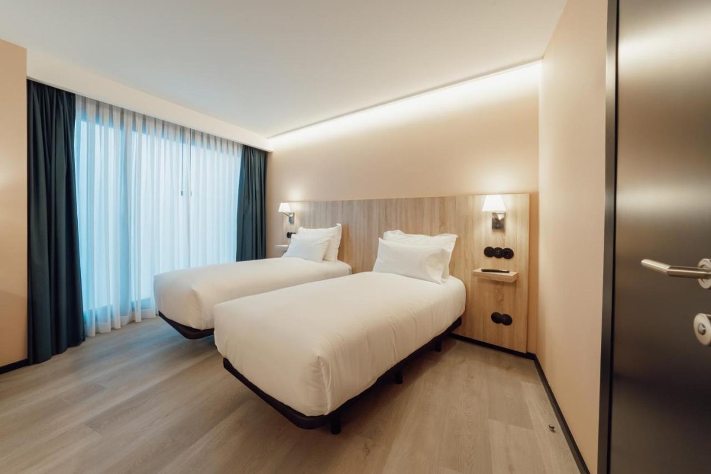 ABC HOTEL PORTO CAMPANHA 65/101