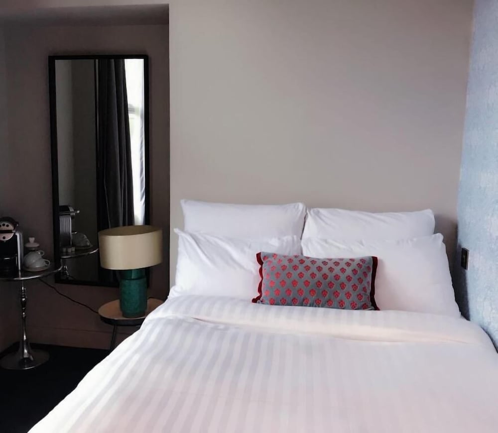 ECONOMY, DOUBLE BED