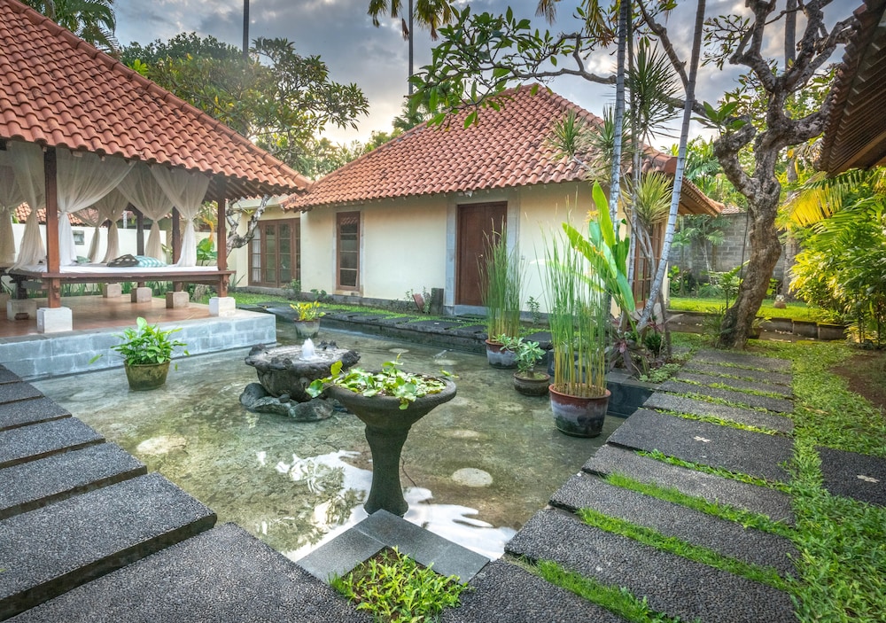 Natah Bale Villas 7/53
