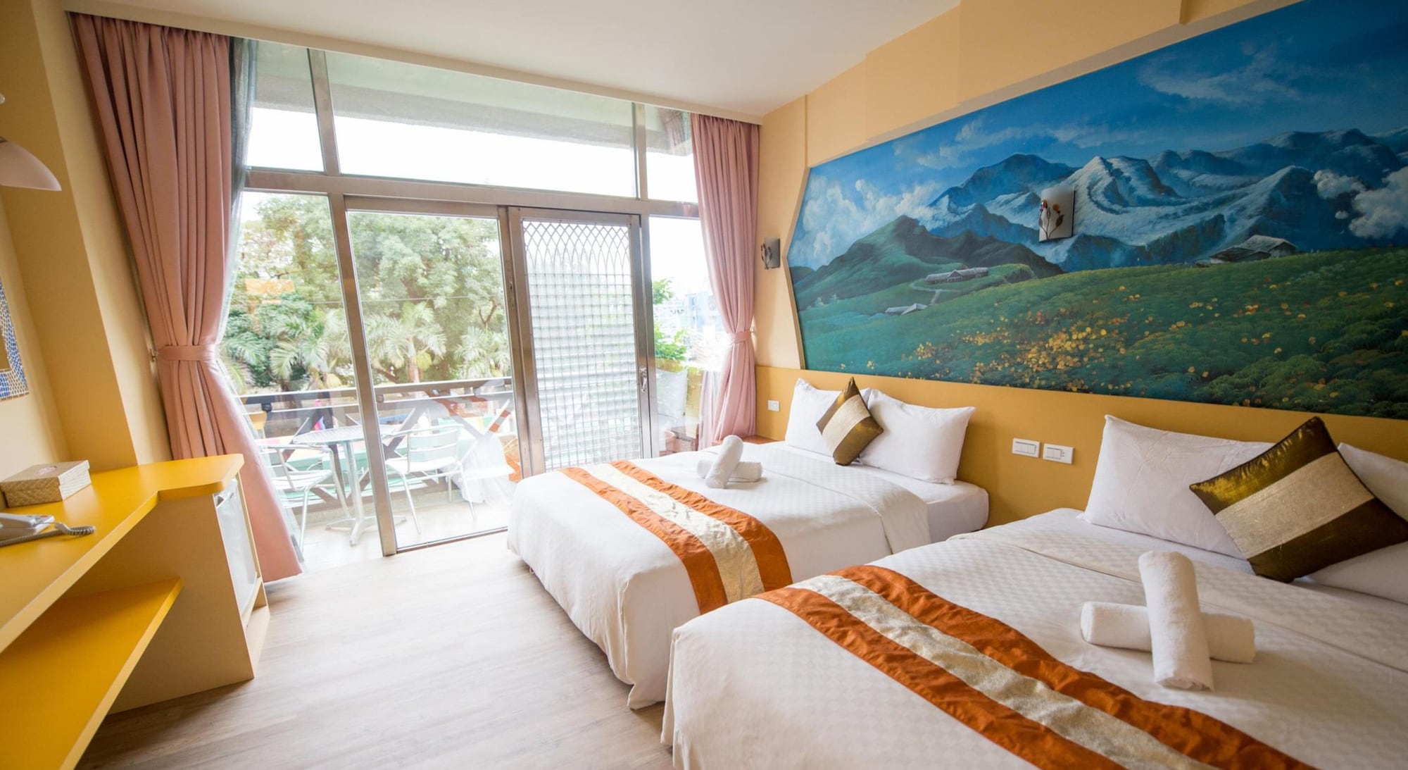 1 BEDROOM, QUADRUPLE, BALCONY