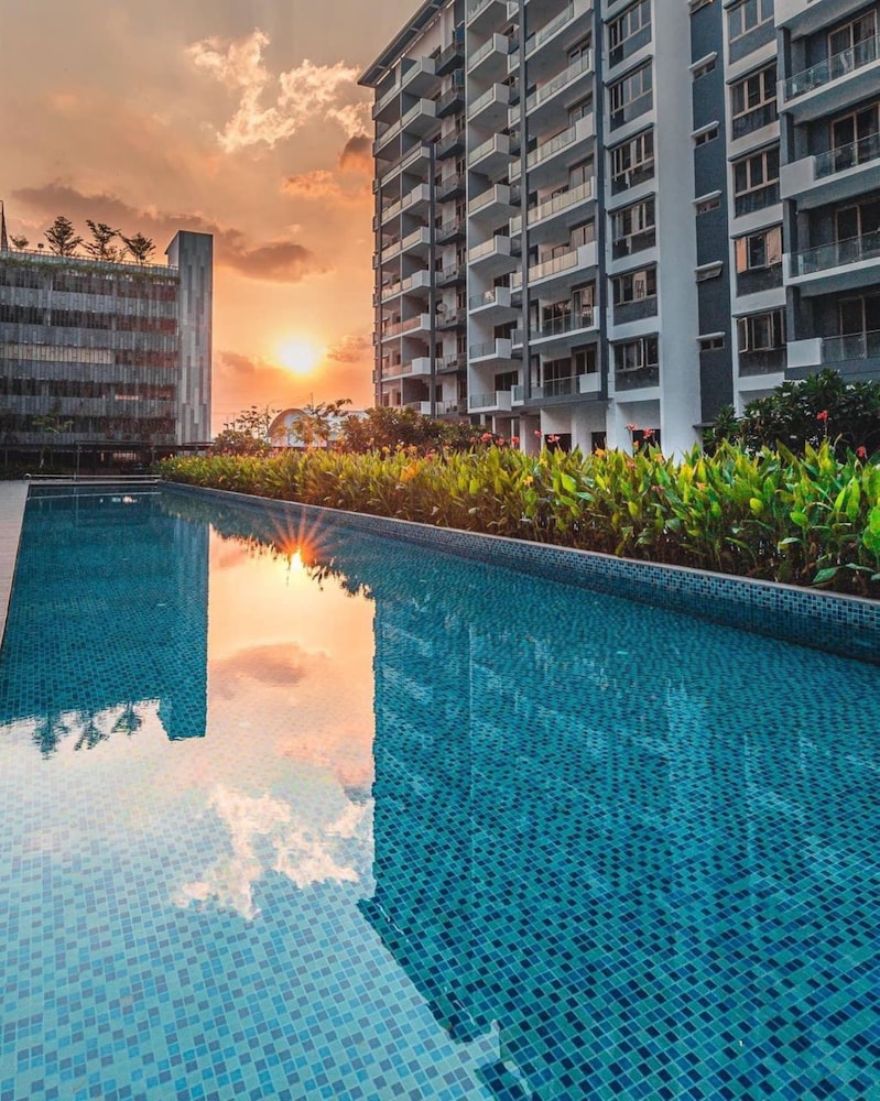 85 Soho Hotel & Serviced Apartment 42/50