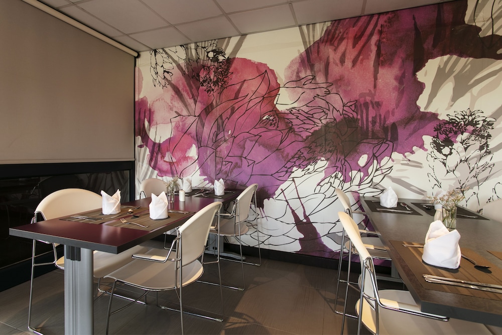 Absolute Farenden Apartments 27/27
