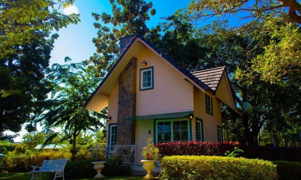 Cottages At Hill Resort 5/50