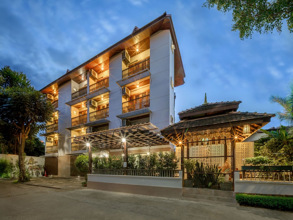 Rendezvous Classic House 6/50