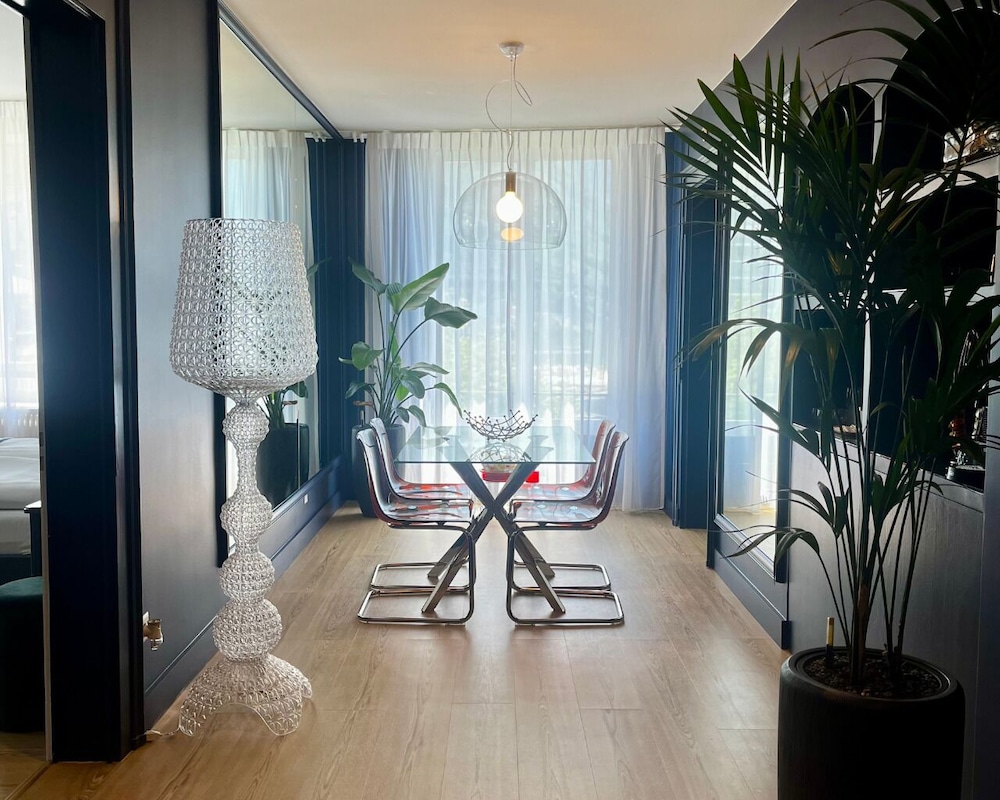 Eden Palace Au Lac 32/62
