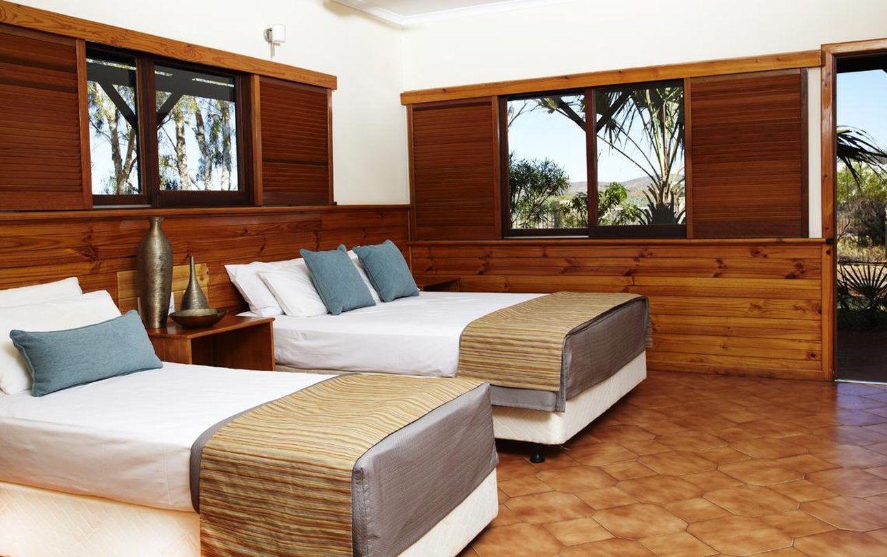 Kimberley Hotel 6/40