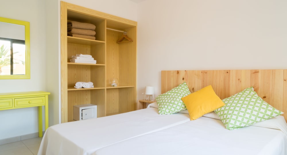 1 BEDROOM, APARTMENT