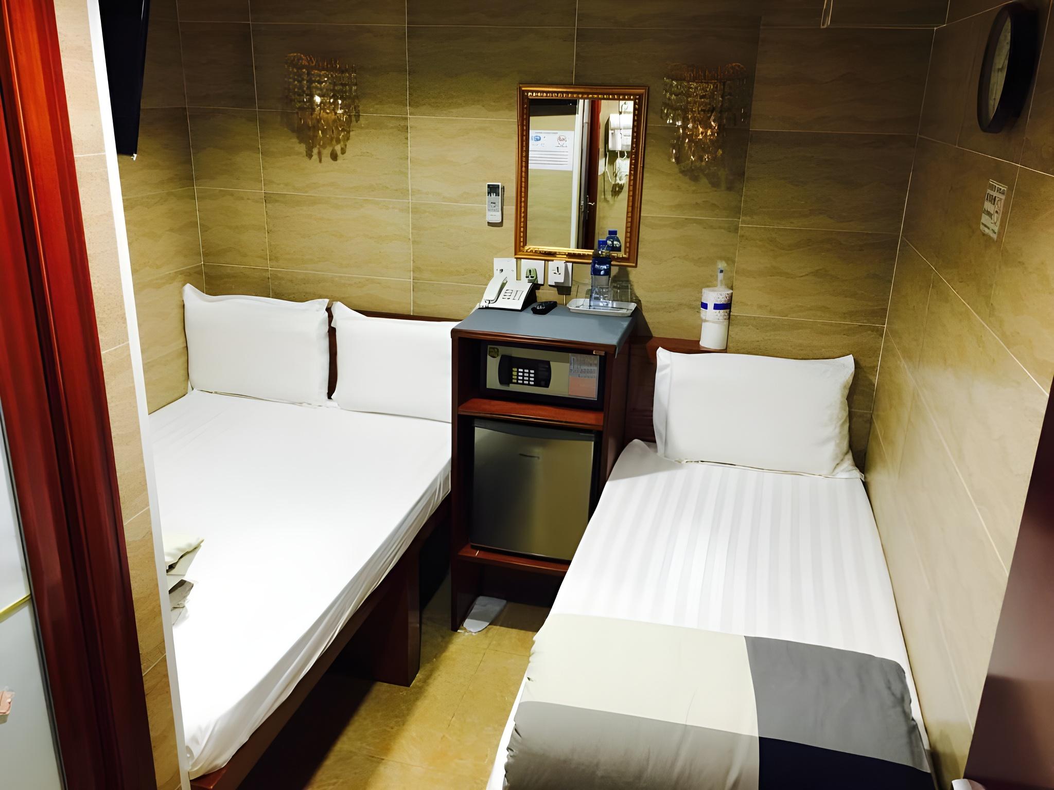 Valentine Guest House 18/50