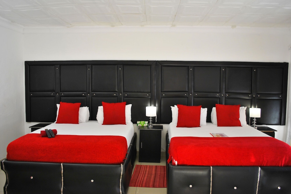 Lapologa Bed And Breakfast 22/34