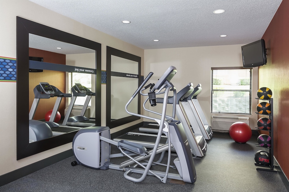 Hampton Inn Ontario/Mansfield 17/27