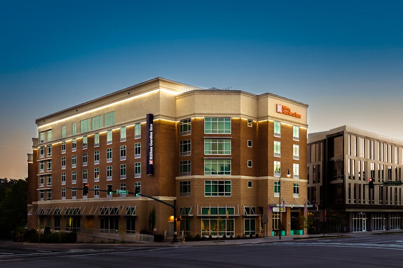 Hilton Garden Inn Asheville Downtown 2/45