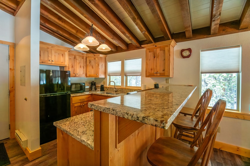 Timbers at Island Park Village Resort 49/59
