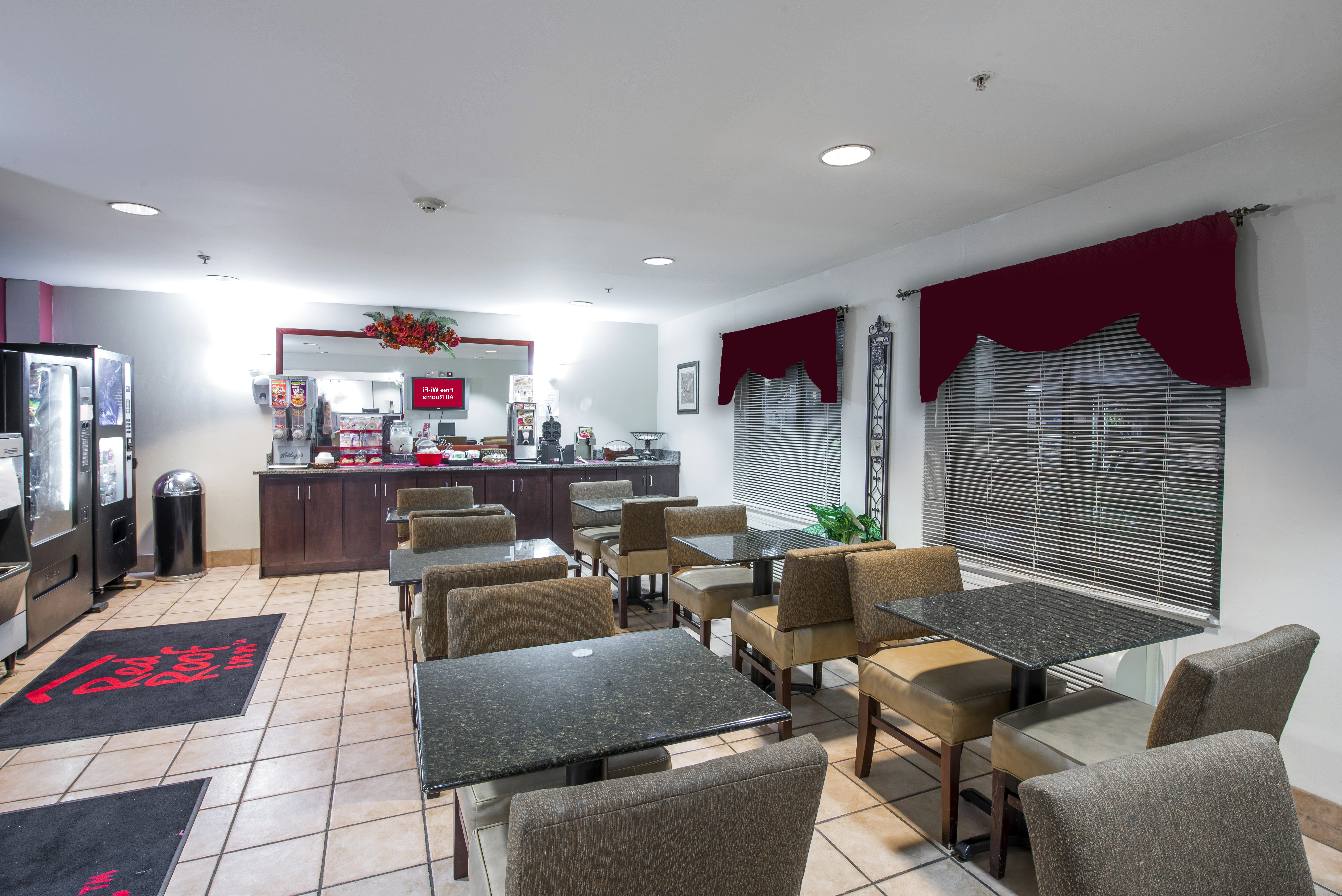 Red Roof Inn & Suites Savannah Airport 17/36
