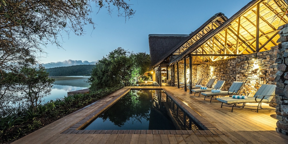 Kariega Game Reserve Main Lodge 16/50