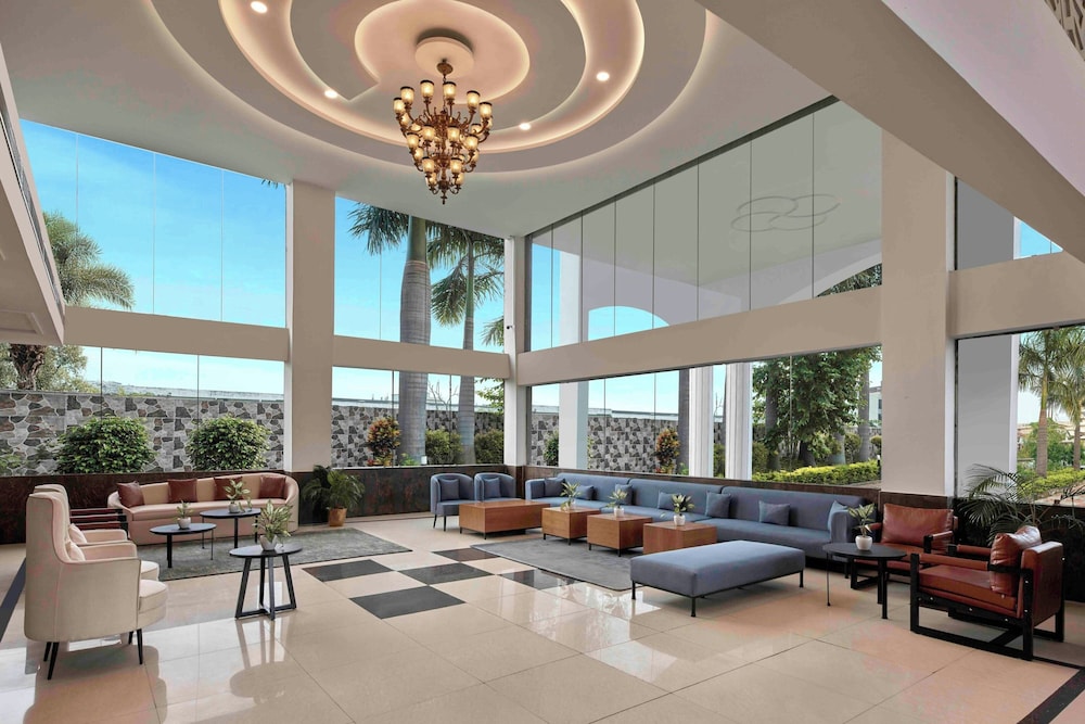 Hotel Siddhartha International 28/46