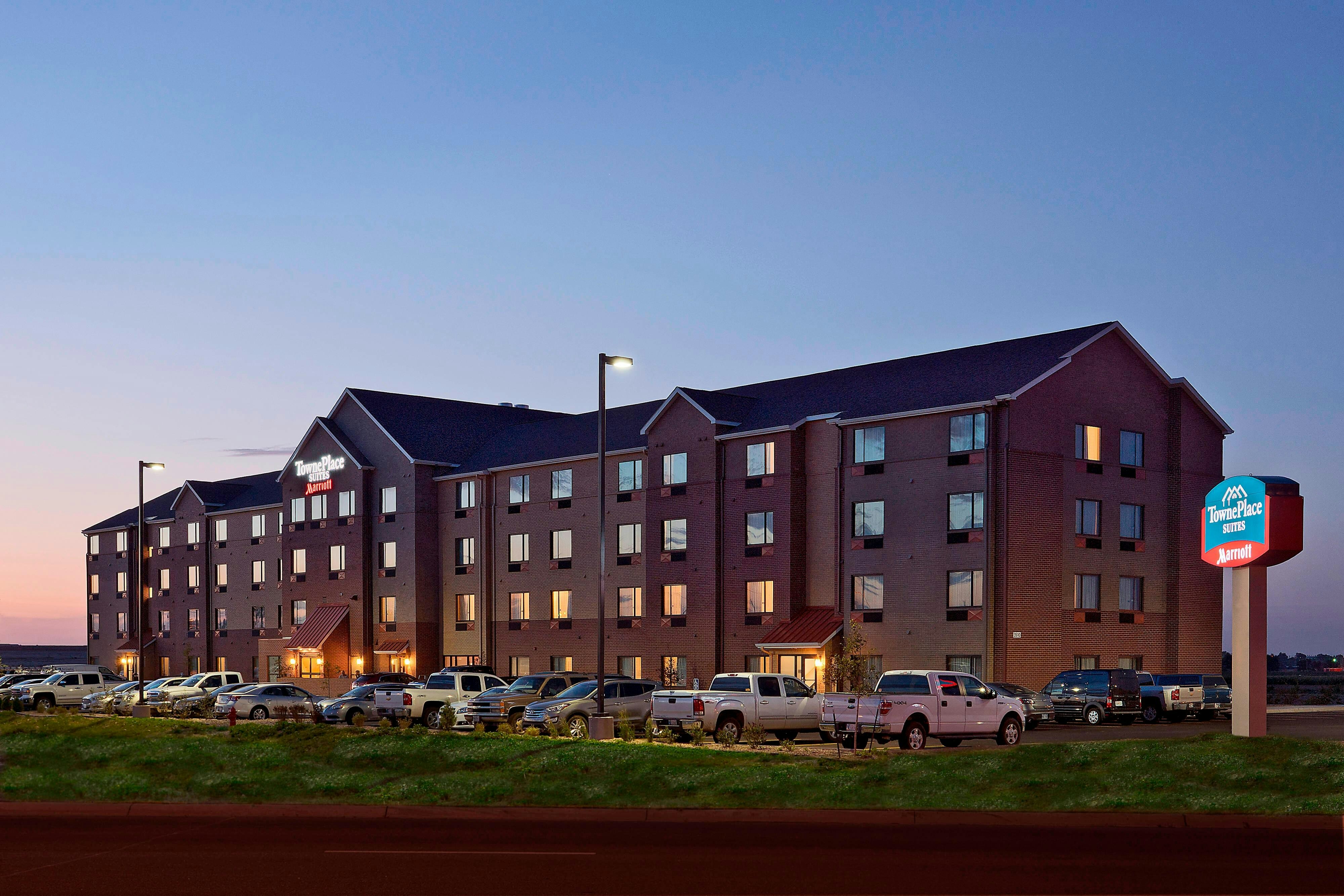 Towneplace Suites Garden City 2/12