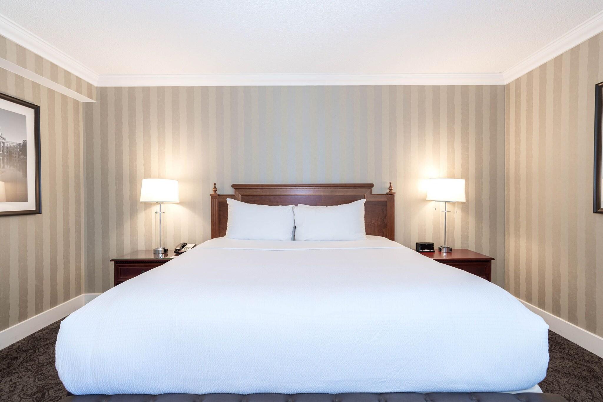 Grand, Double Bed