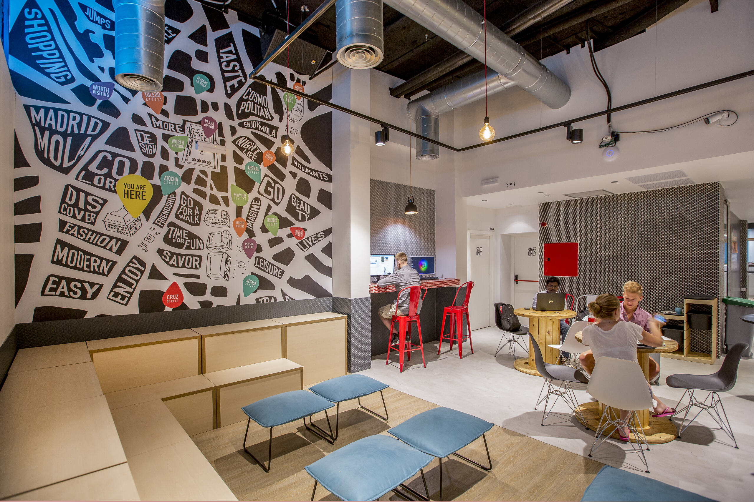 Mola Hostel 35/50
