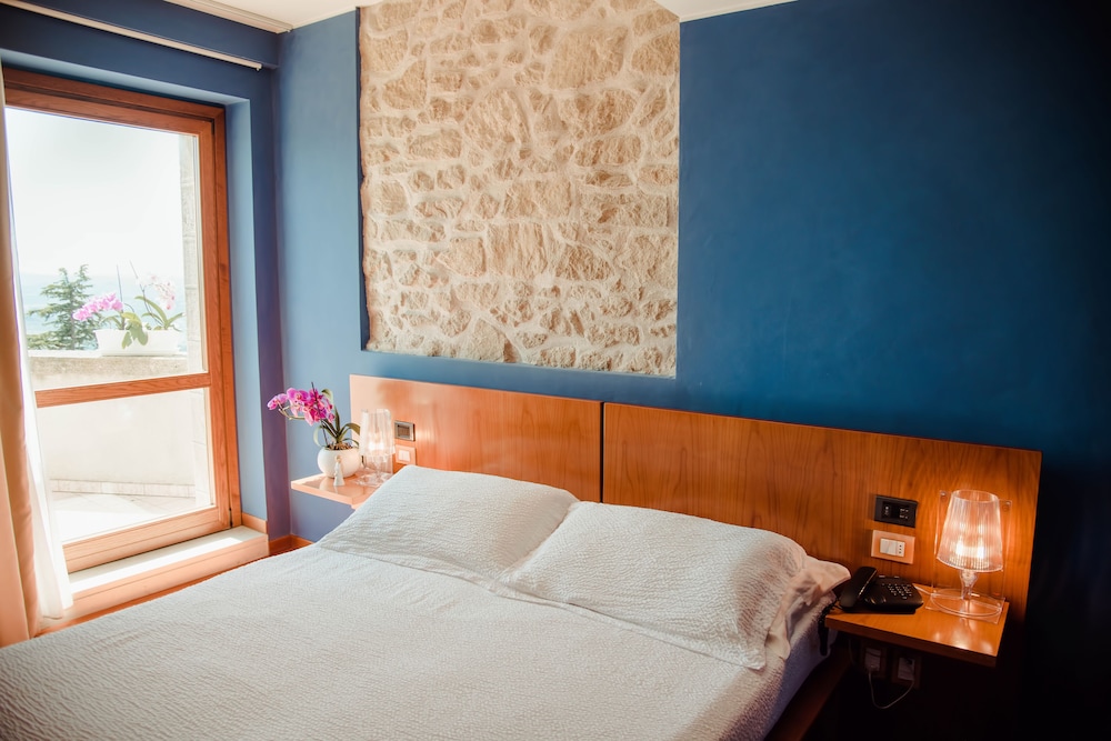 Hotel Cesare 15/50