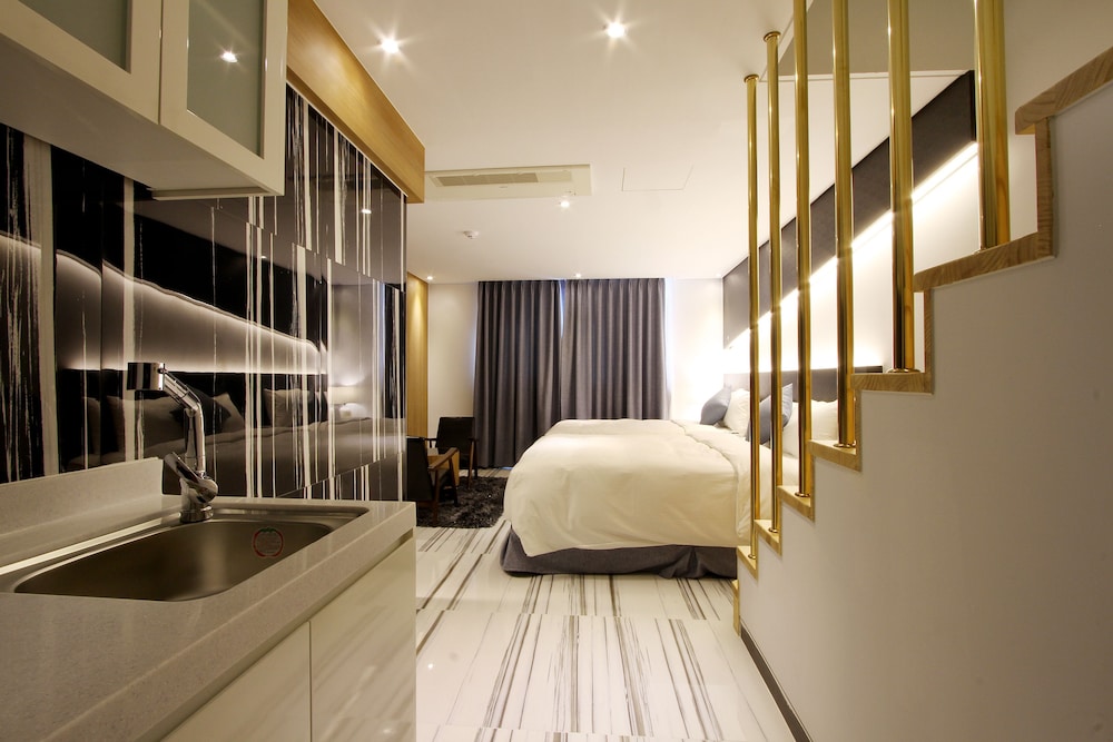 Royal Prime Hotel 17/50