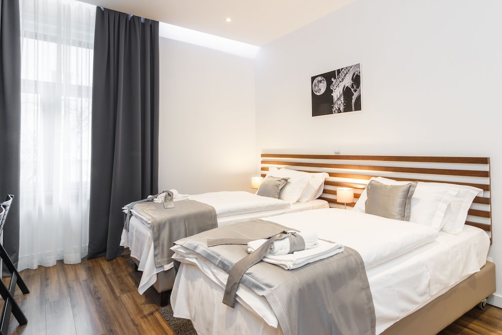 Prima Luxury Rooms 34/71