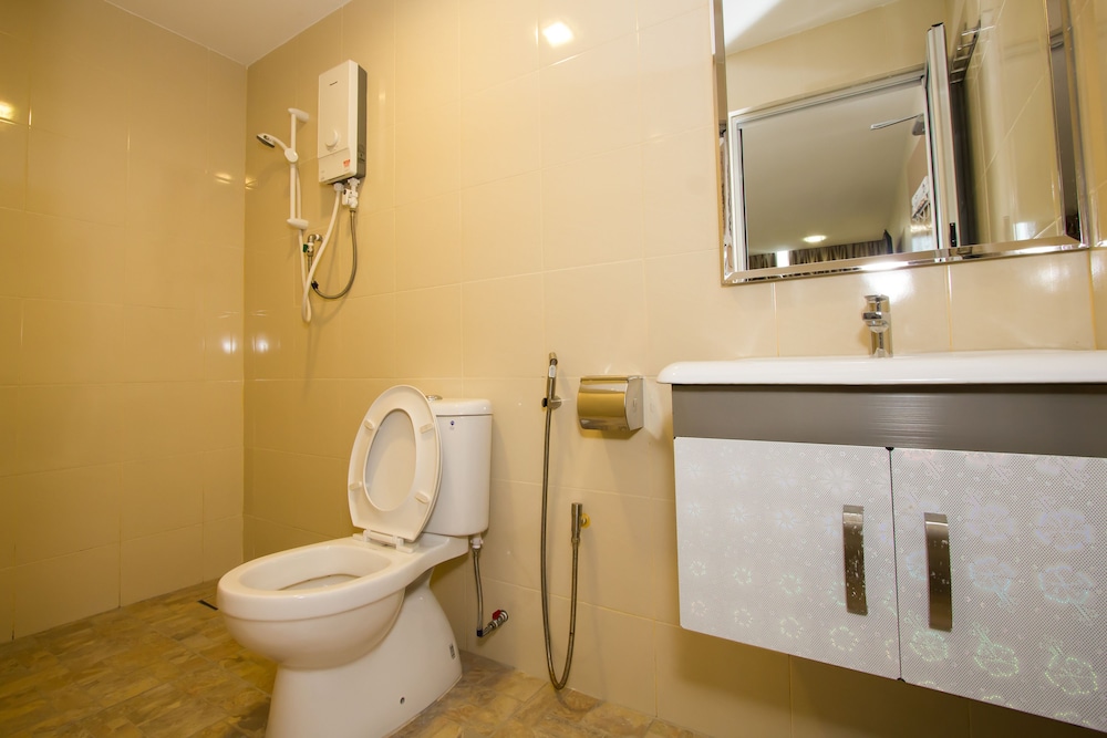 888 Boutique Hotel 57/60
