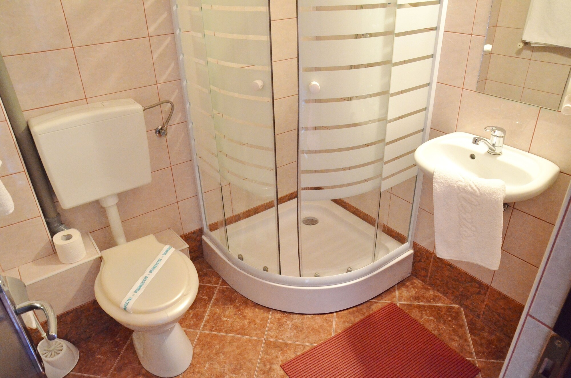 Budget, Double Bed, Attic، Alexis Hotel 10/10