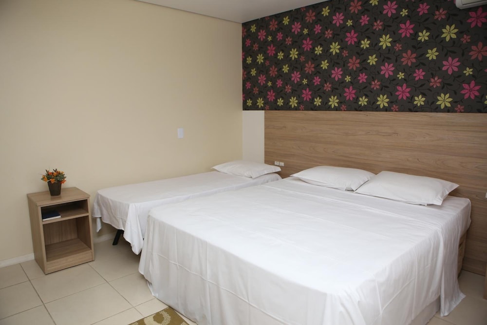 Hotel Acoriano 14/68