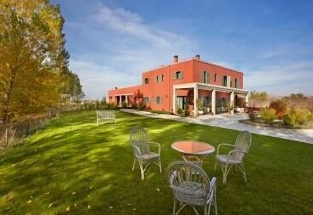 Rusticae Hotel Santa Coloma Del Camino 31/33