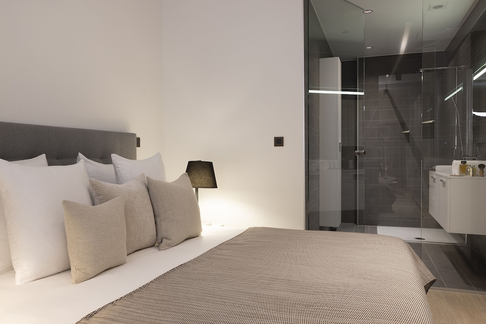 SUITE, TERRACE