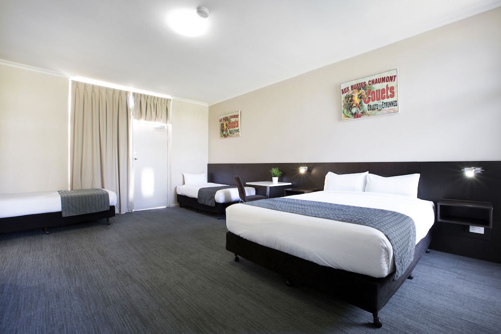 Links Hotel 36/74