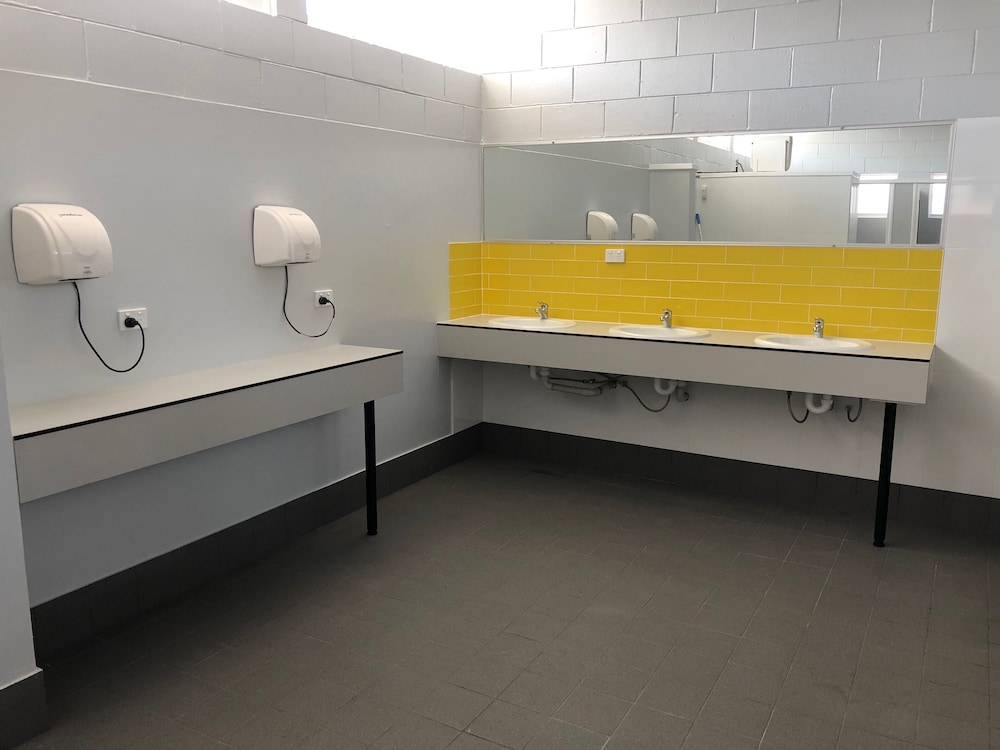 Nobby Beach Holiday Village 7/50
