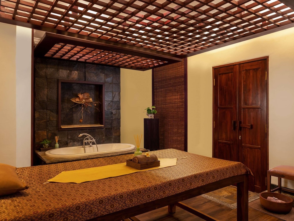 Majapahit Hotel Surabaya - MGallery Collection 23/47