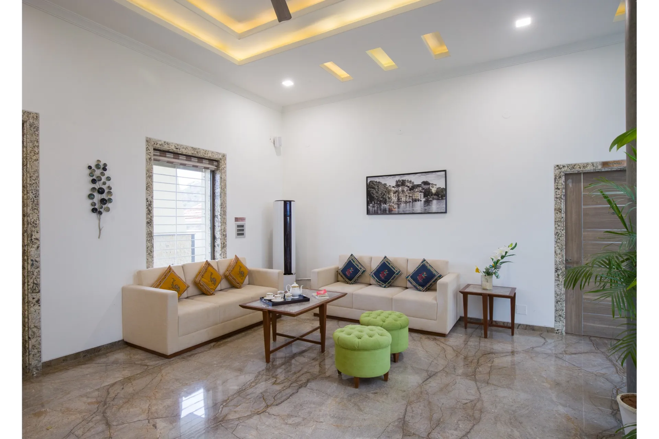 ELIVAAS Shourya Celesta 3 BHK with Pvt Pool 14/29