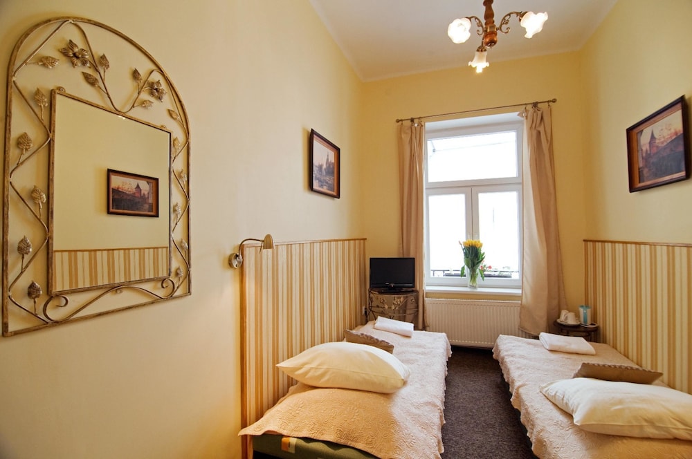 Unikat Guest Rooms 50/72